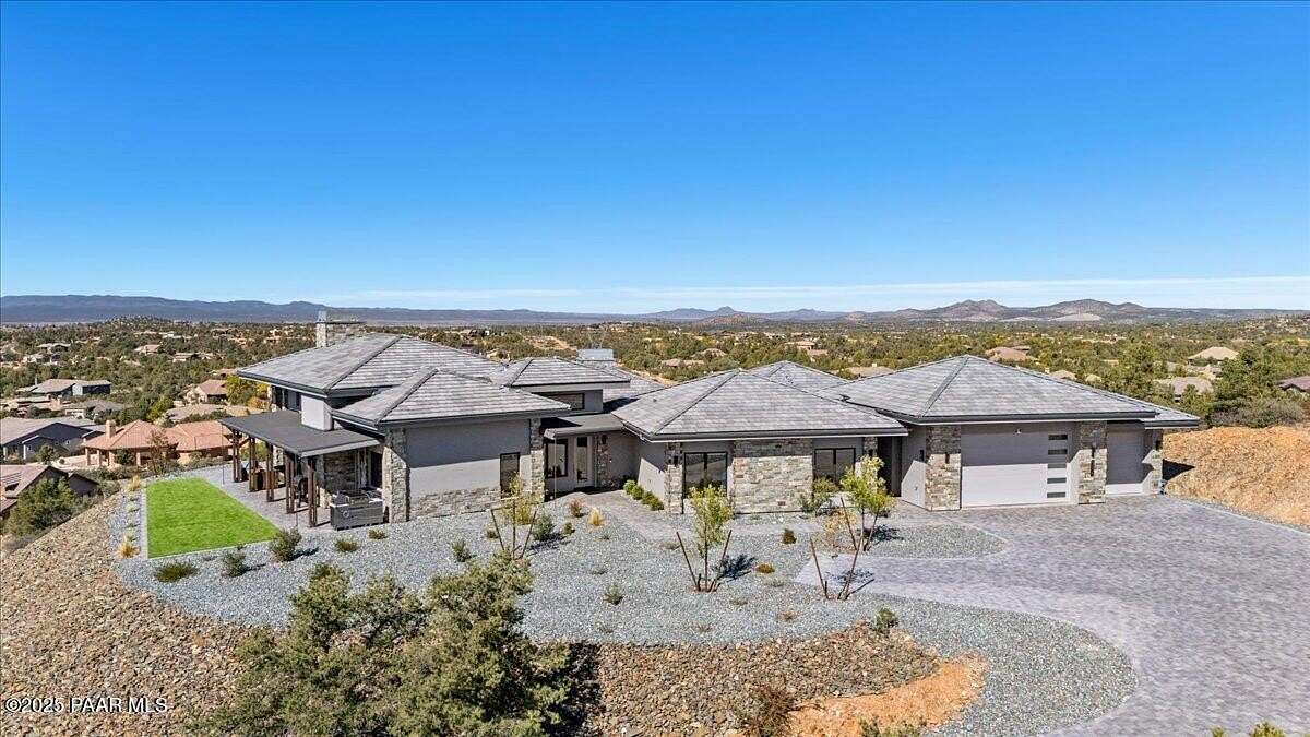 2 Acres of Residential Land with Home for Sale in Prescott, Arizona