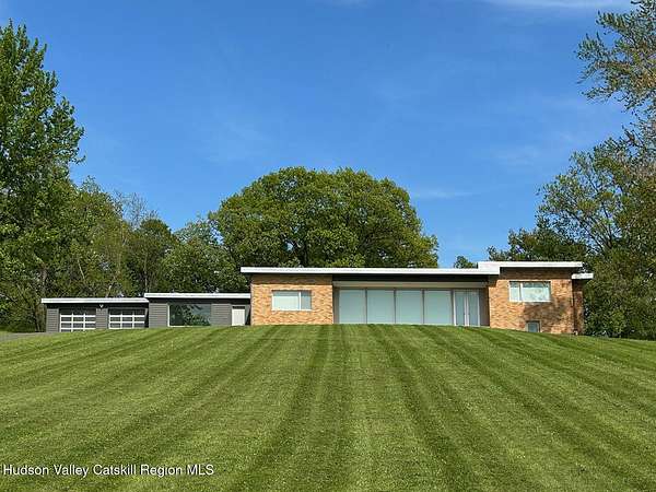 5.4 Acres of Residential Land with Home for Lease in Hudson, New York