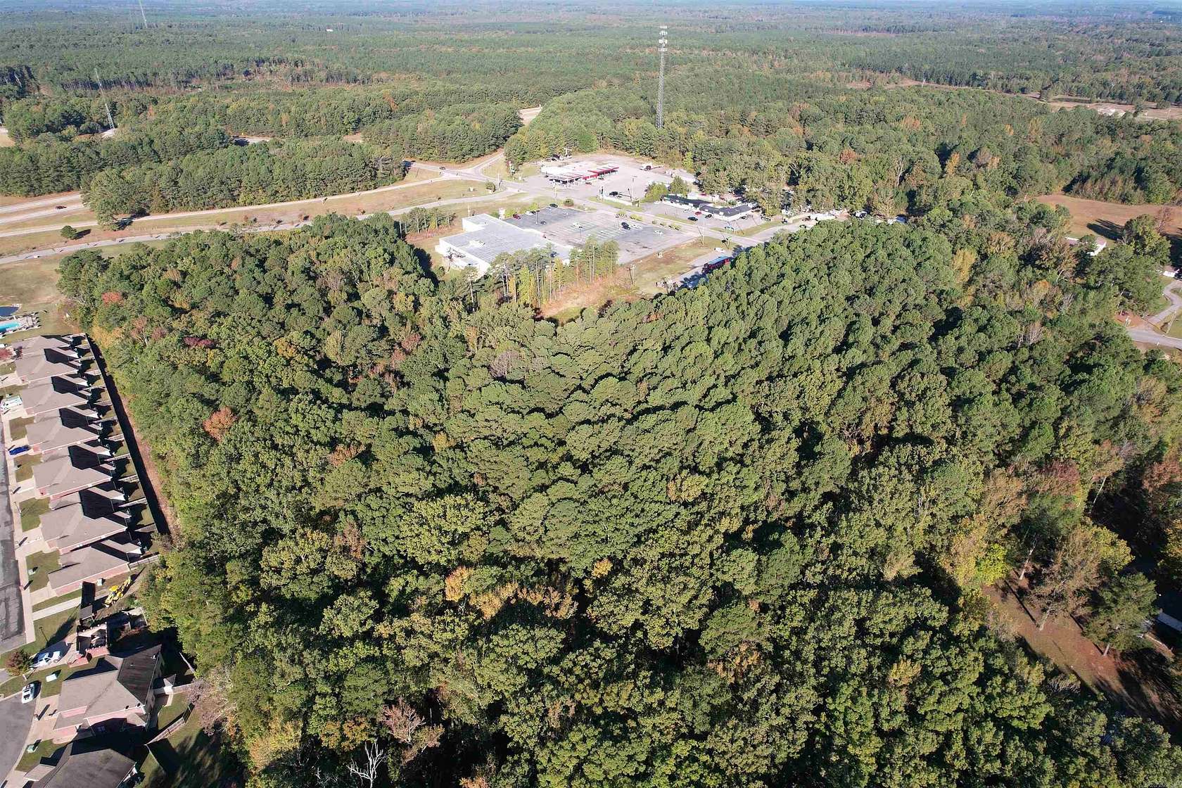 10 Acres of Commercial Land for Sale in Redfield, Arkansas