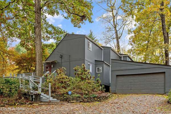 5.86 Acres of Residential Land with Home for Sale in Strawberry Plains, Tennessee