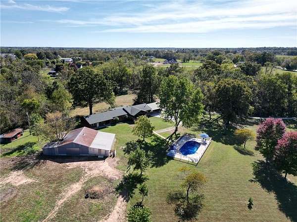 11 Acres of Land with Home for Sale in Pea Ridge, Arkansas