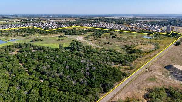 87 Acres of Agricultural & Residential Land for Sale in Waco, Texas