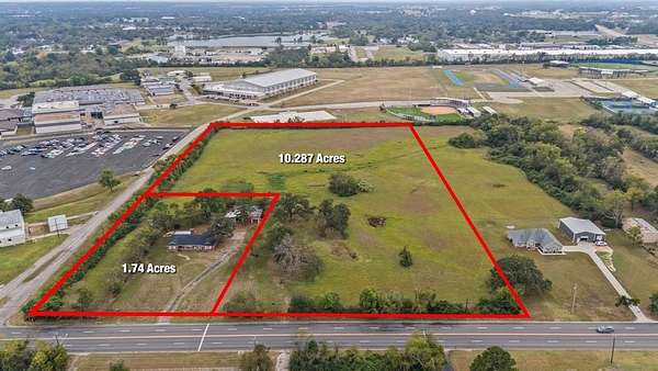 12 Acres of Land with Home for Sale in Sulphur Springs, Texas