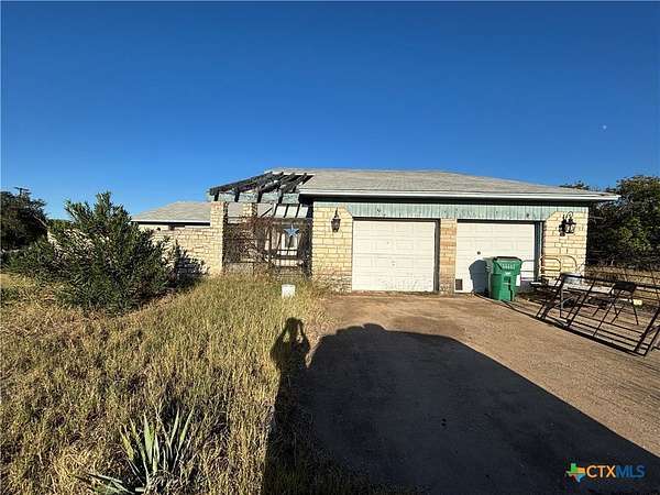 4.55 Acres of Land with Home for Sale in Kempner, Texas