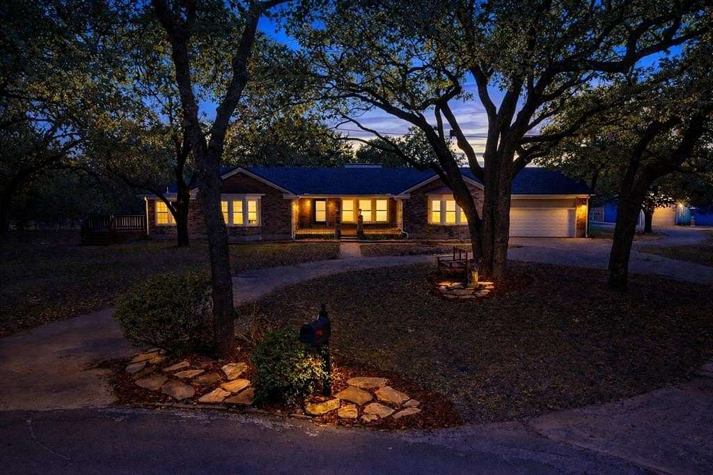 2.73 Acres of Residential Land with Home for Sale in Flower Mound, Texas