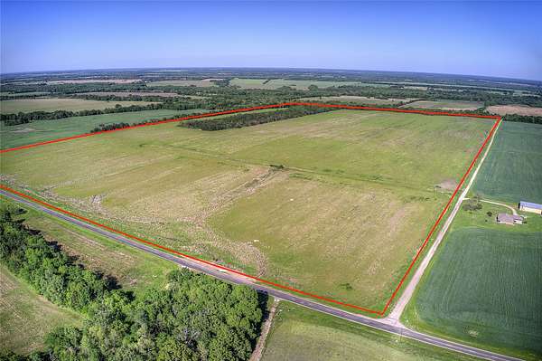 217 Acres of Agricultural & Residential Land for Sale in Clarksville, Texas