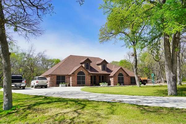 2.83 Acres of Land with Home for Sale in Decatur, Texas
