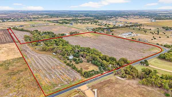 40 Acres of Mixed-Use Land for Sale in Gunter, Texas