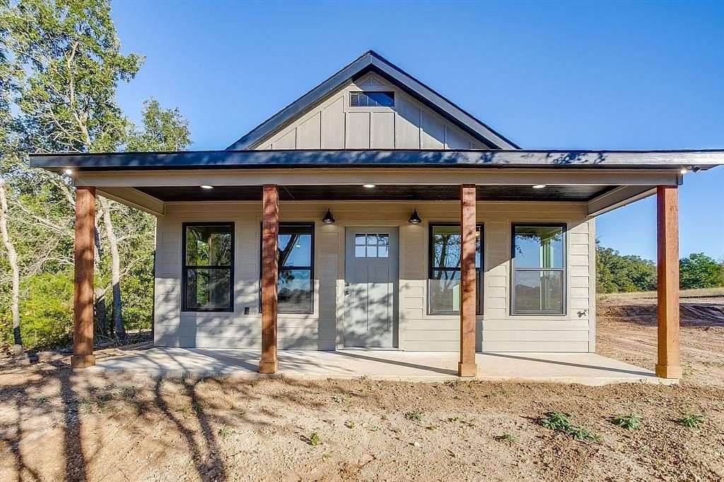 2.52 Acres of Residential Land with Home for Sale in Weatherford, Texas