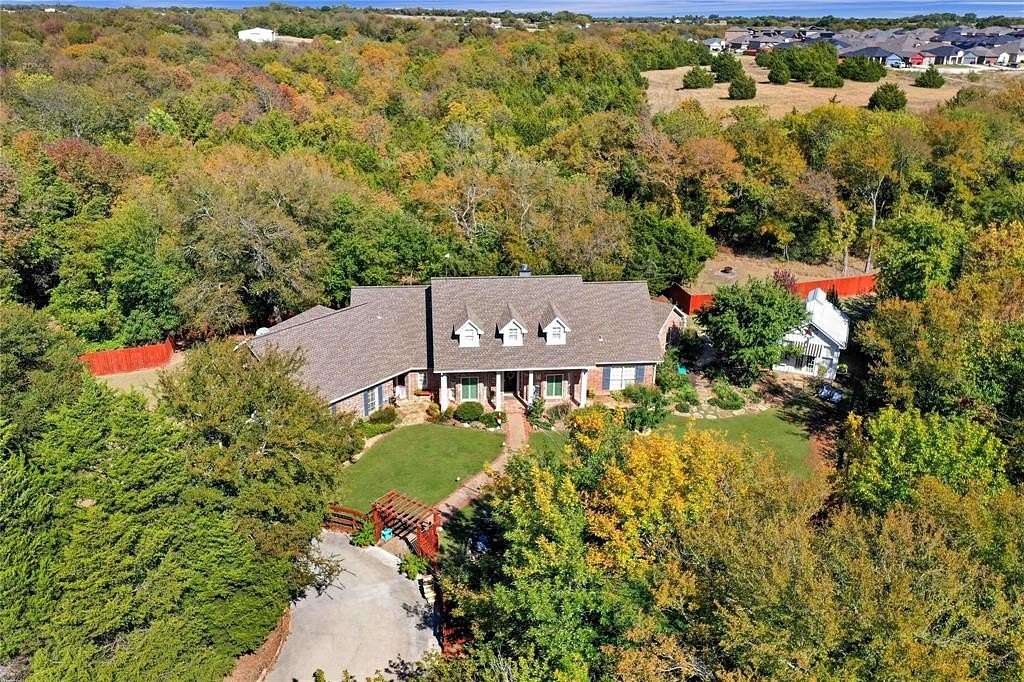 3.42 Acres of Land with Home for Sale in Farmersville, Texas