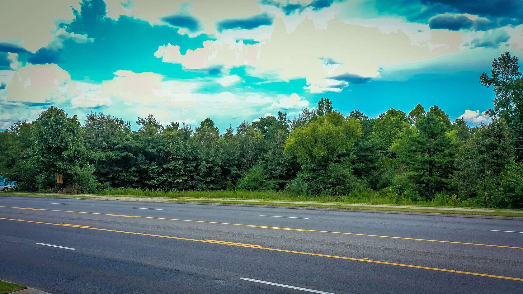 5 Acres of Commercial Land for Sale in Clinton, Arkansas