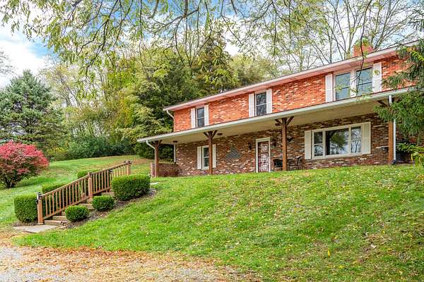 29.6 Acres of Land with Home for Sale in Urbana, Ohio