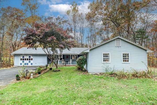 2 Acres of Residential Land with Home for Sale in Southbury, Connecticut