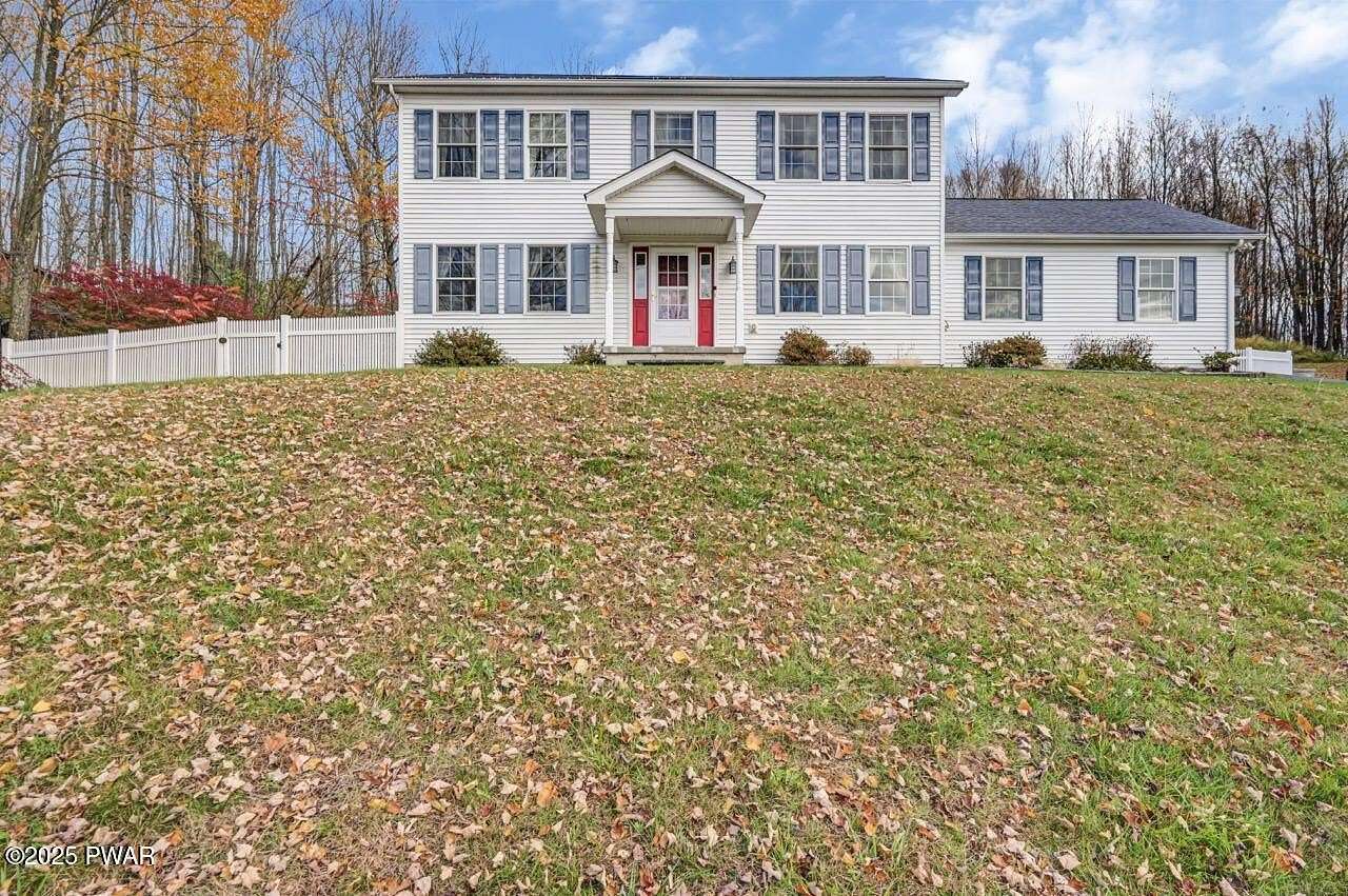 1.83 Acres of Residential Land with Home for Sale in Lake Ariel, Pennsylvania