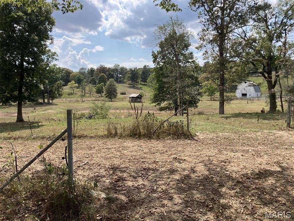 661 Acres of Land with Home for Sale in Alton, Missouri