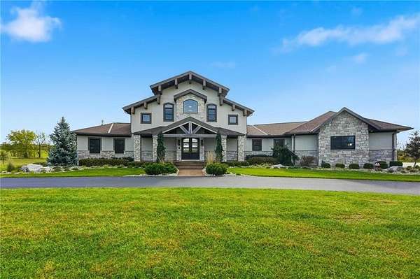 39 Acres of Land with Home for Sale in Kansas City, Missouri