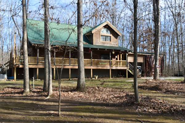 5 Acres of Residential Land with Home for Sale in Tracy City, Tennessee