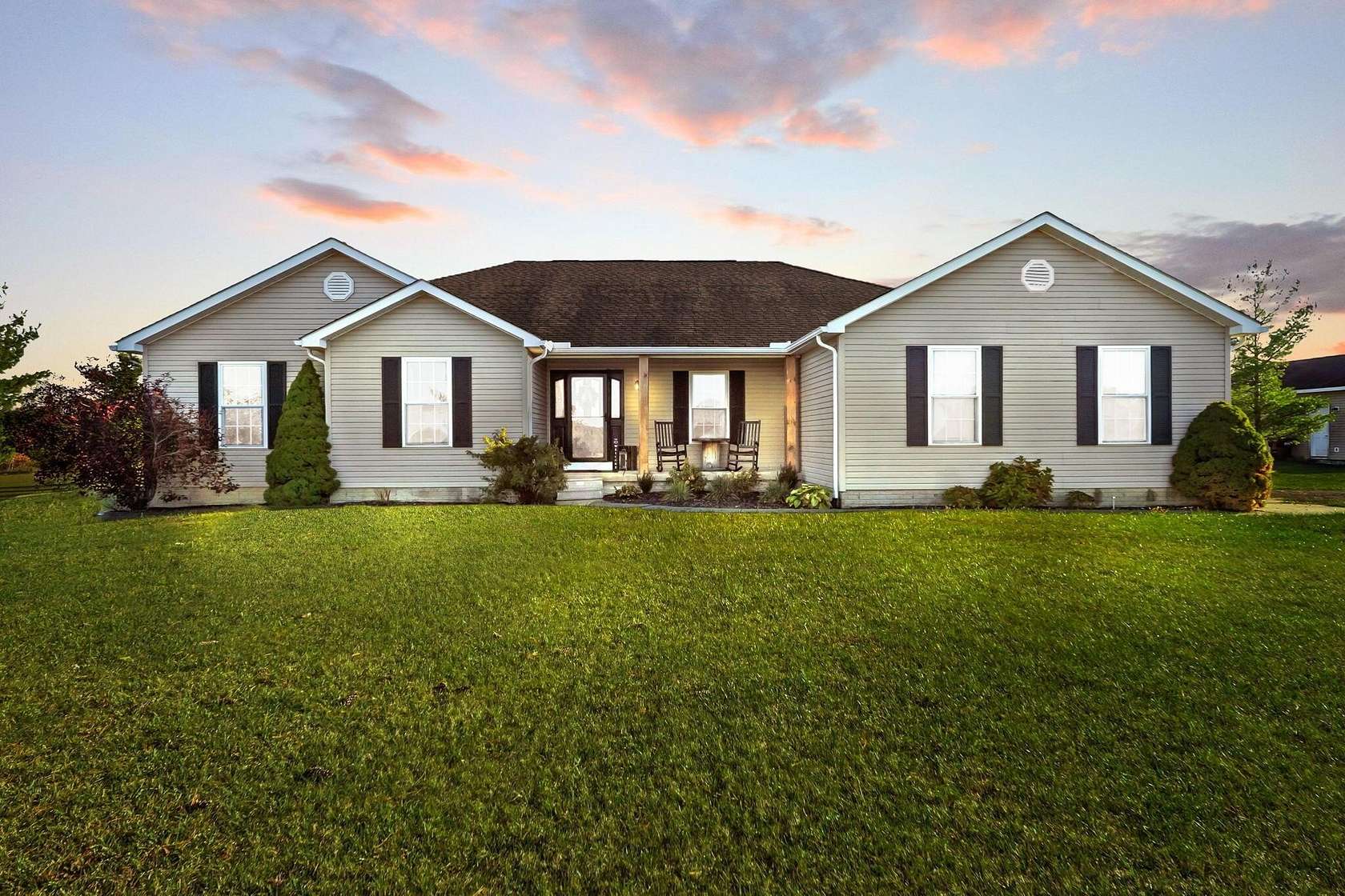 5 Acres of Residential Land with Home for Sale in Raymond, Ohio