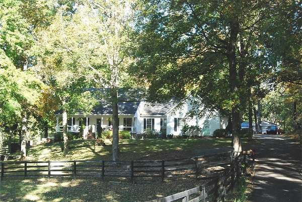 5 Acres of Land with Home for Sale in Bowling Green, Kentucky