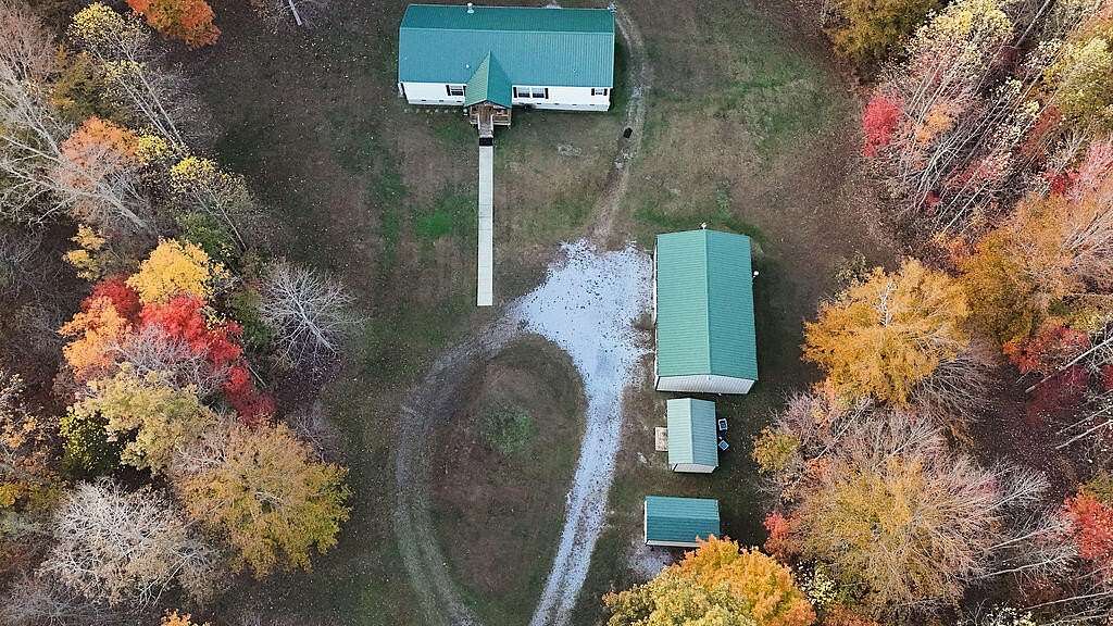 10 Acres of Residential Land with Home for Sale in Hillsboro, Kentucky