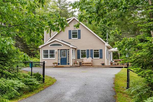 2.23 Acres of Residential Land with Home for Sale in Bar Harbor, Maine