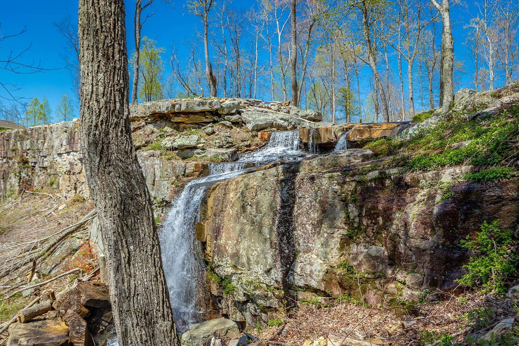 1.5 Acres of Residential Land for Sale in Jasper, Tennessee