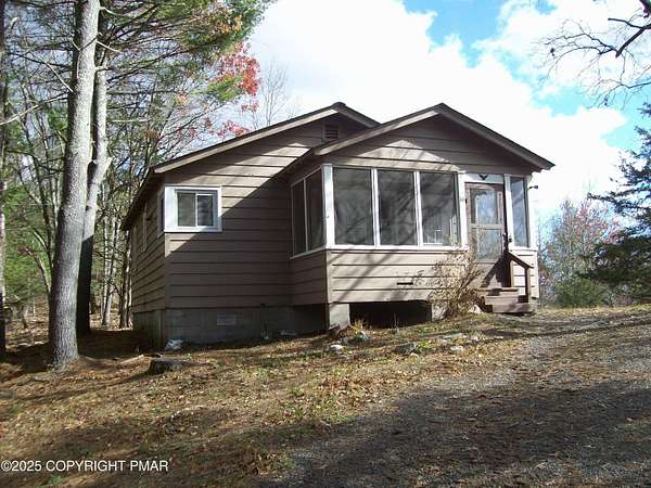 Residential Land with Home for Lease in East Stroudsburg, Pennsylvania