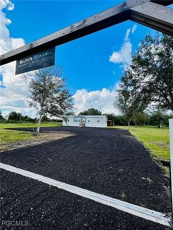 3.75 Acres of Residential Land with Home for Lease in Clewiston, Florida