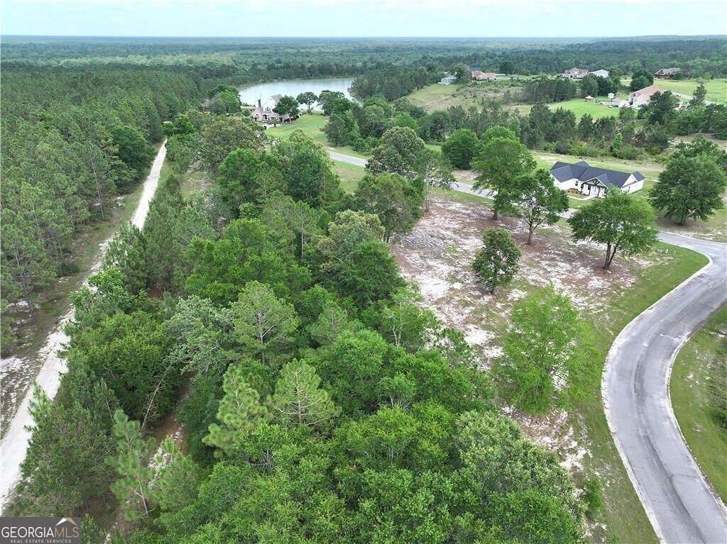 1 Acre of Residential Land for Sale in Jesup, Georgia