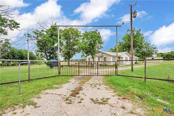 3.5 Acres of Improved Mixed-Use Land for Sale in Jarrell, Texas