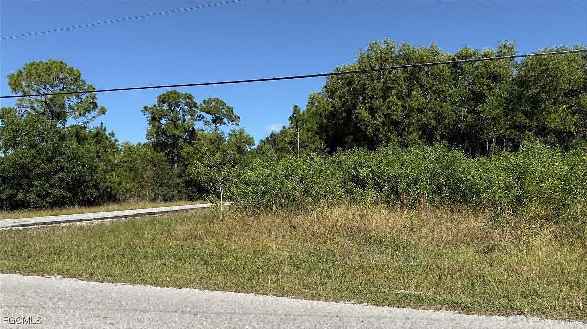 0.25 Acres of Residential Land for Sale in Lehigh Acres, Florida