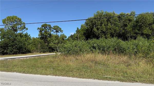 0.25 Acres of Residential Land for Sale in Lehigh Acres, Florida