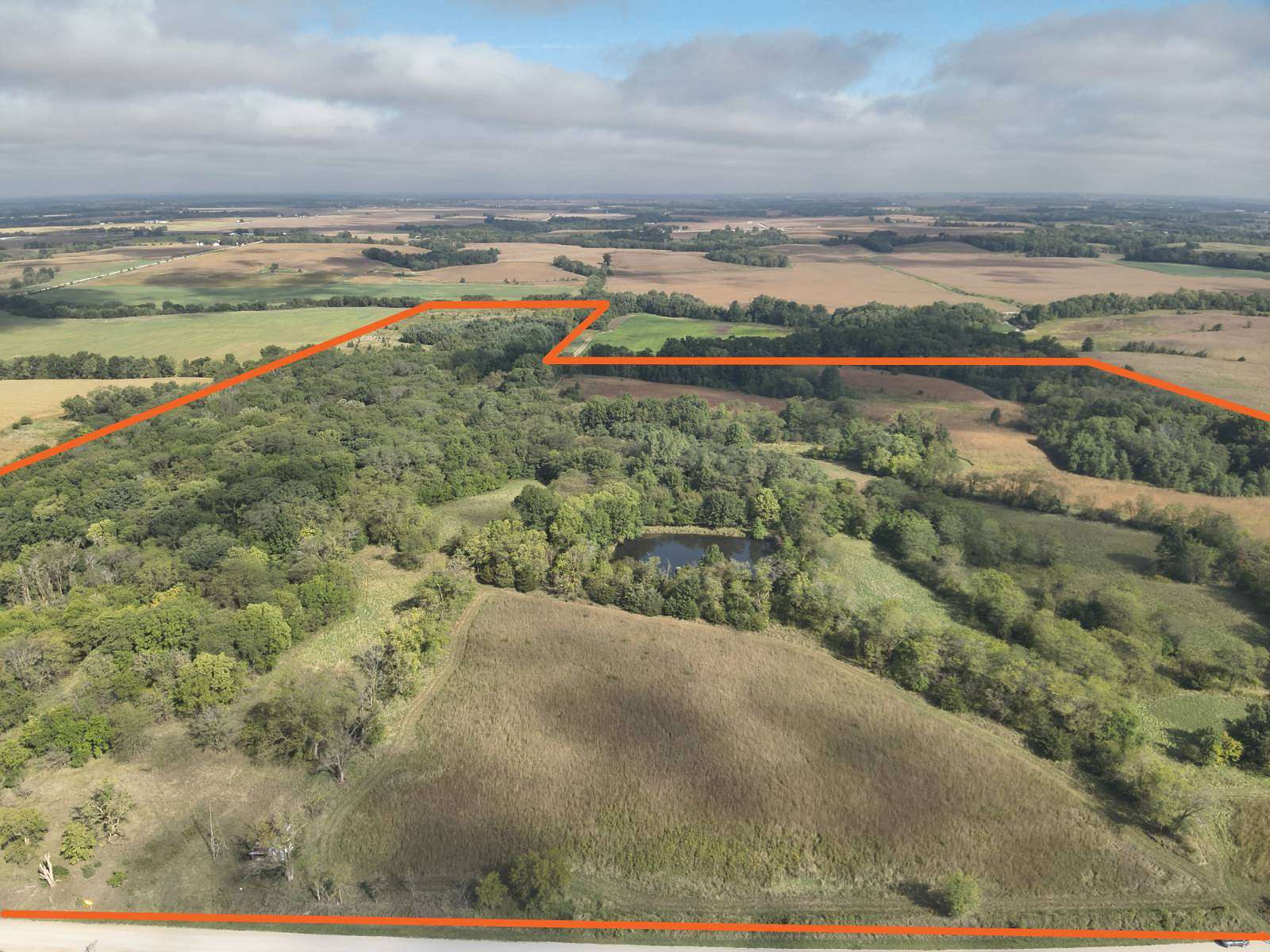 125 Acres of Land for Sale in Batavia, Iowa