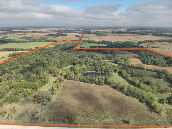 125 Acres of Land for Sale in Batavia, Iowa