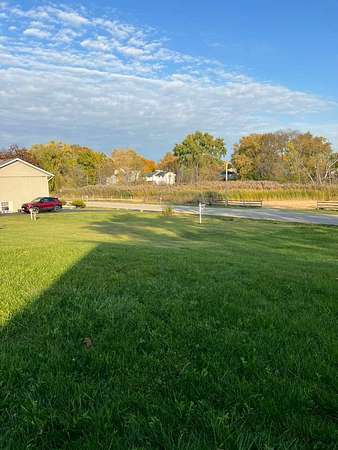 Residential Land for Sale in Round Lake Beach, Illinois