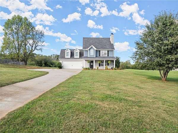 1.52 Acres of Residential Land with Home for Sale in Clermont, Georgia
