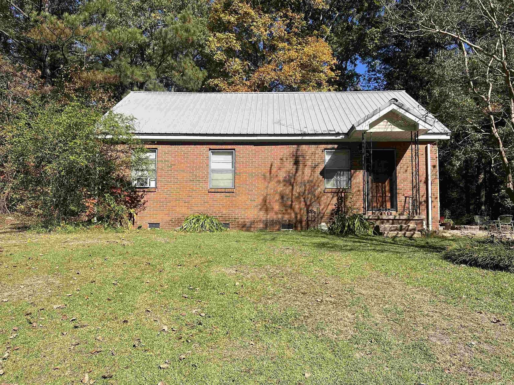 16.5 Acres of Land with Home for Sale in White Hall, Arkansas