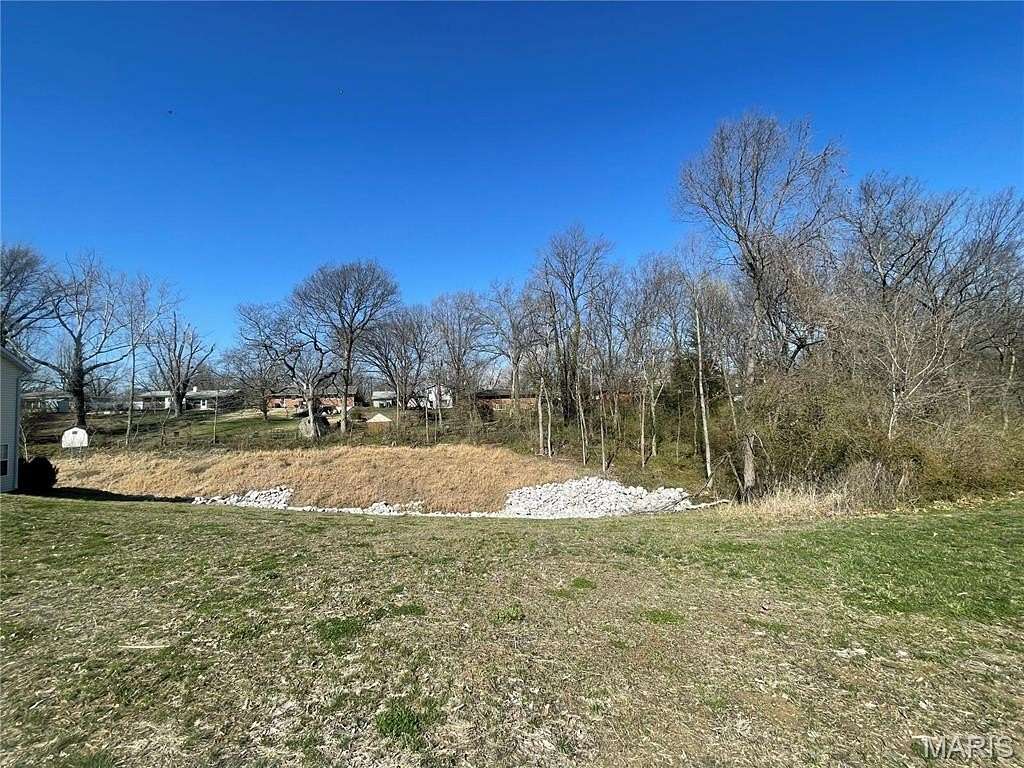 0.39 Acres of Residential Land for Sale in Godfrey, Illinois