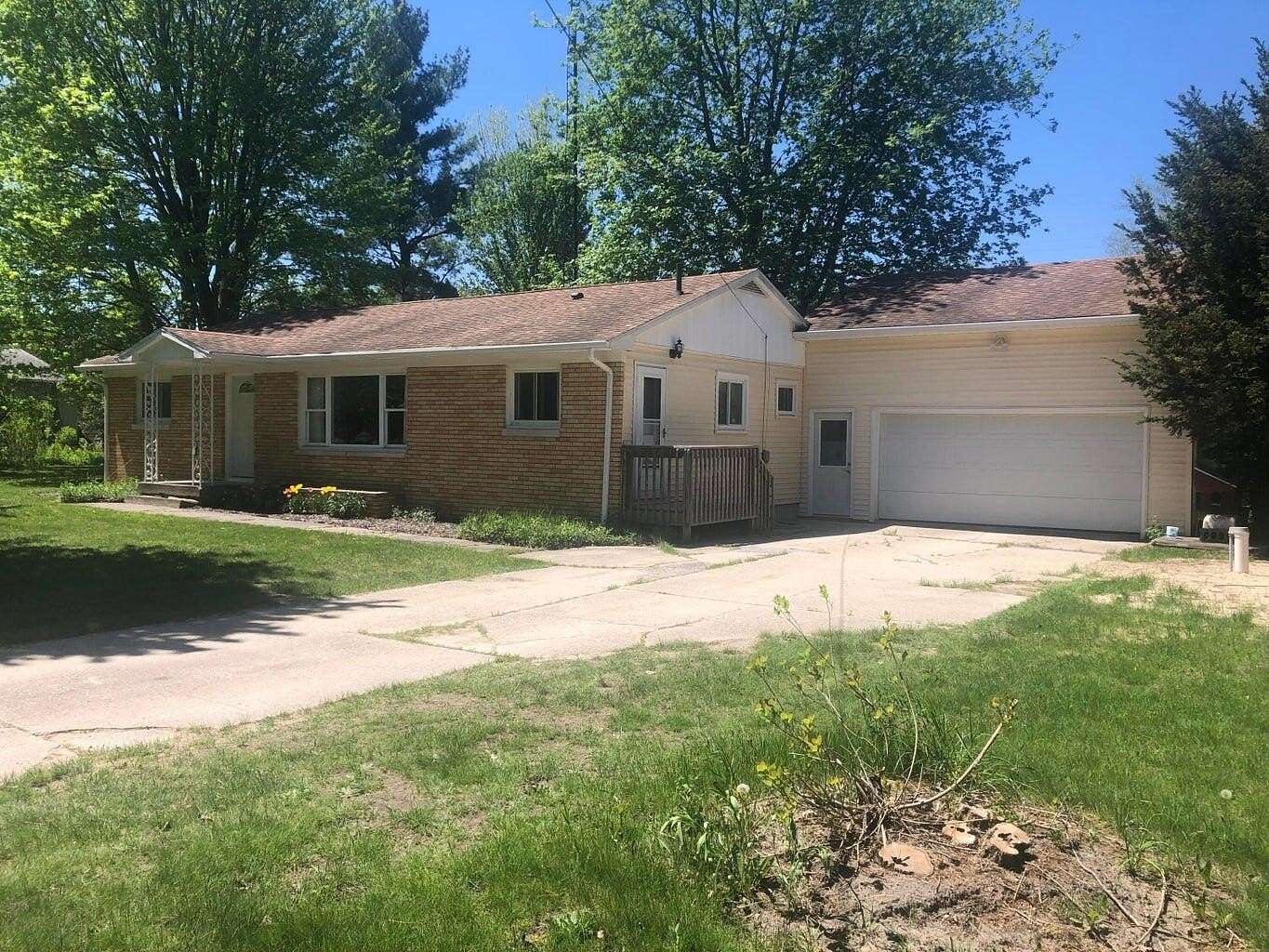 9.37 Acres of Residential Land with Home for Sale in Muskegon, Michigan