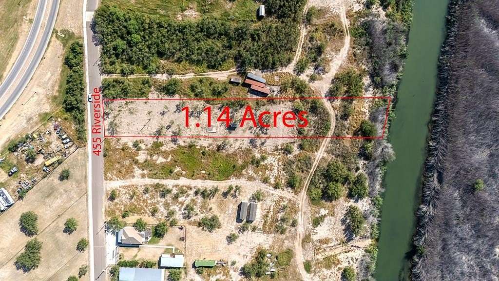 1.14 Acres of Residential Land for Sale in Eagle Pass, Texas