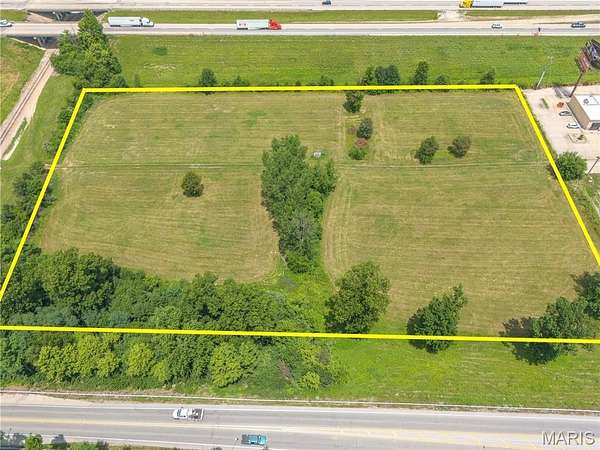 6.17 Acres of Land for Sale in Vandalia, Illinois