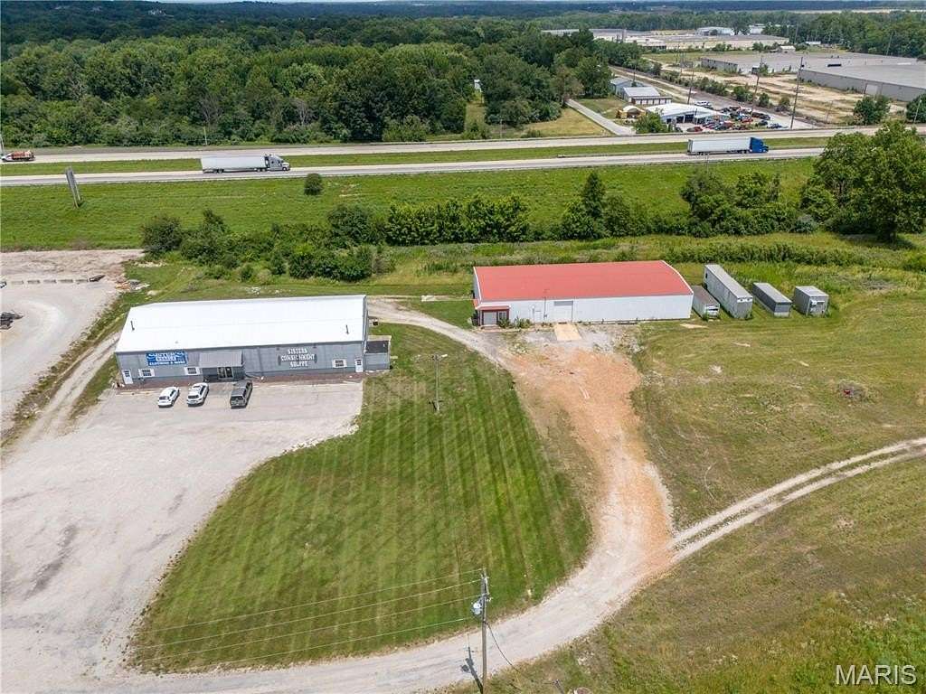 3.88 Acres of Improved Commercial Land for Sale in Vandalia, Illinois