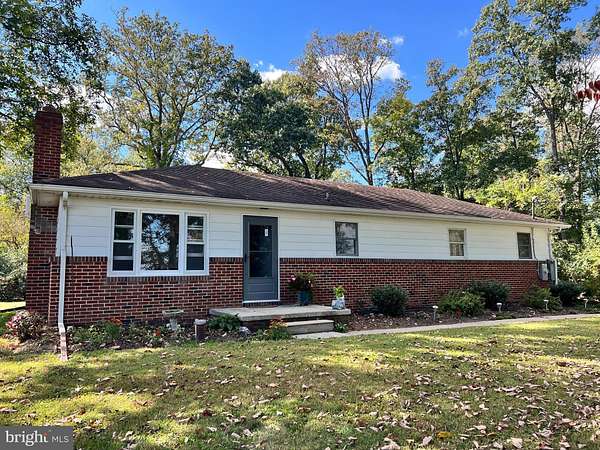 1.8 Acres of Residential Land with Home for Lease in Finksburg, Maryland