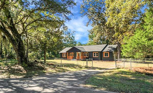 2.82 Acres of Residential Land with Home for Sale in Hollywood, South Carolina