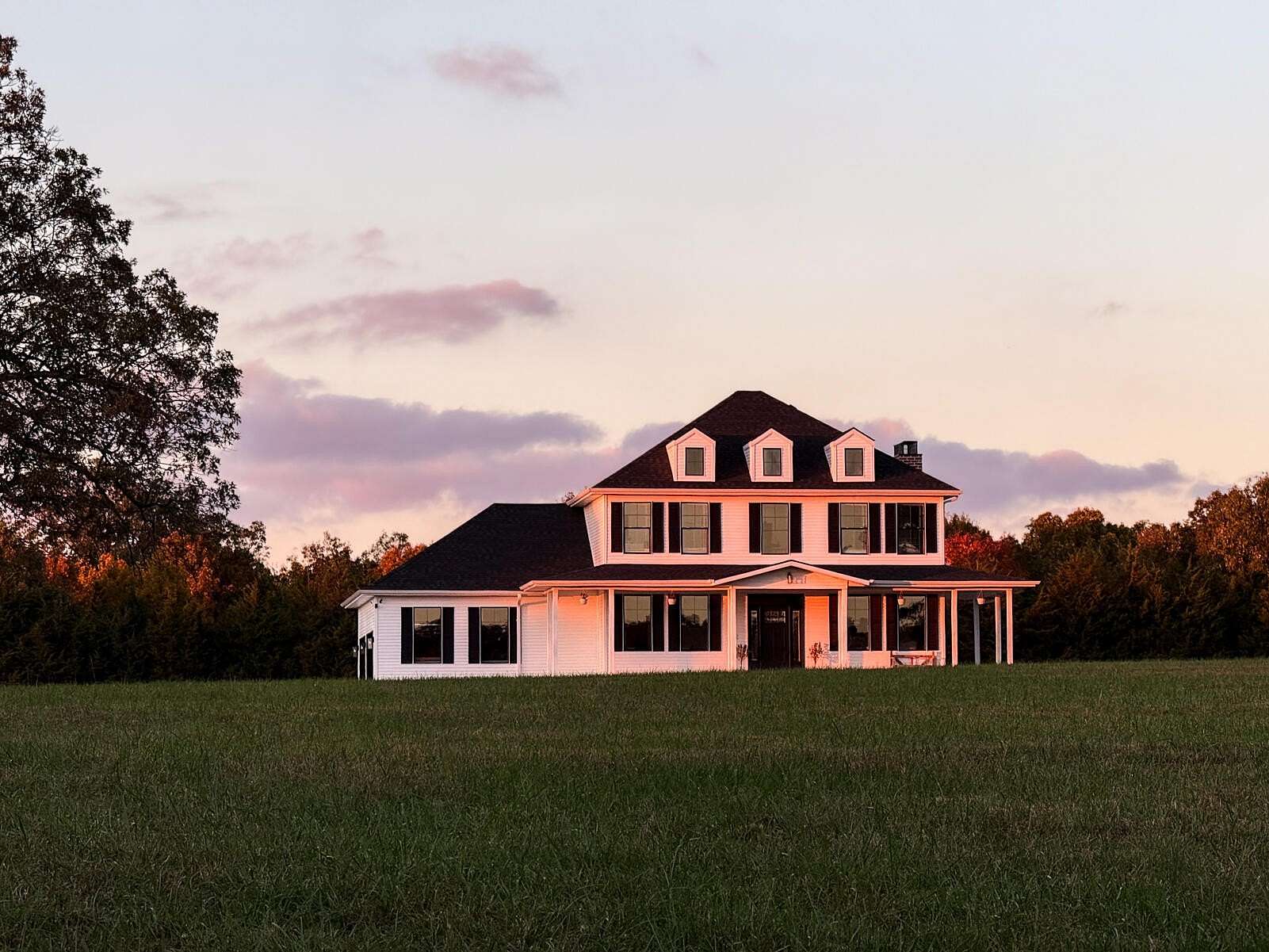 5.87 Acres of Residential Land with Home for Sale in Conway, Missouri