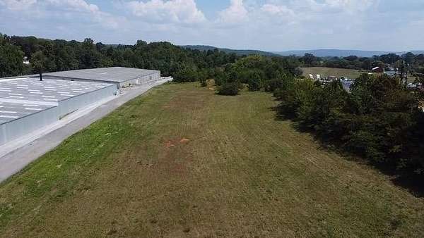 21.9 Acres of Mixed-Use Land for Sale in Sparta, Tennessee