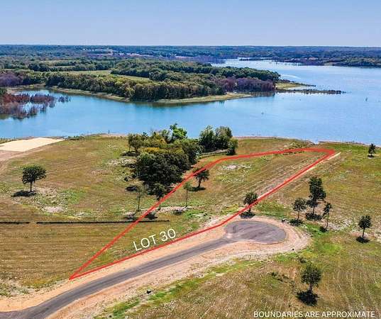 2 Acres of Residential Land for Sale in Honey Grove, Texas