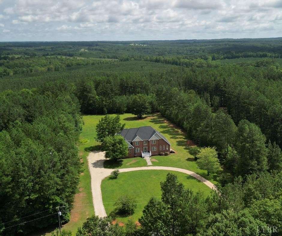 4 Acres of Residential Land with Home for Sale in Appomattox, Virginia