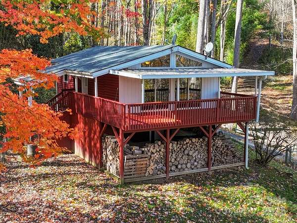 1.65 Acres of Residential Land with Home for Sale in Waynesville, North Carolina