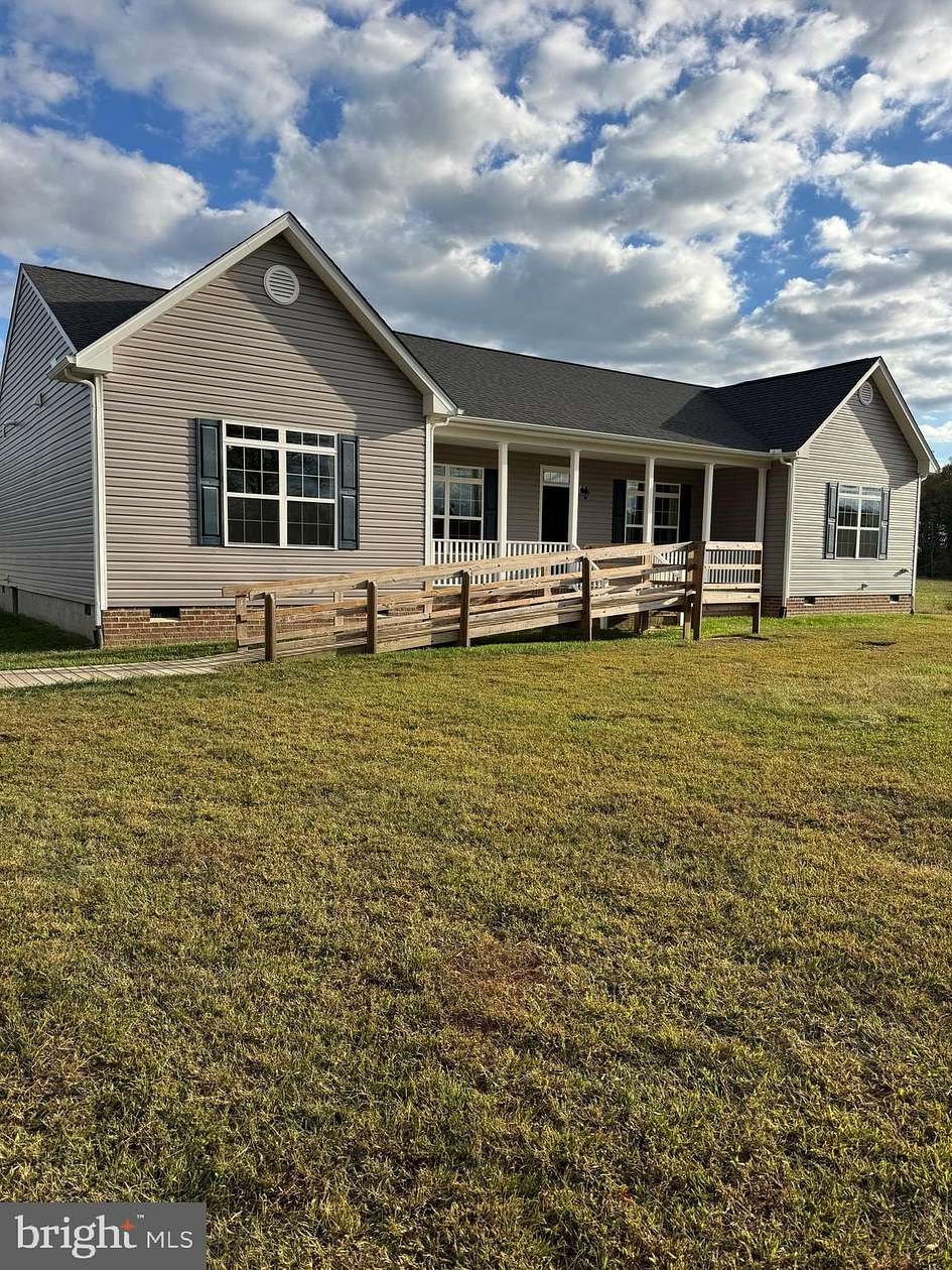 83 Acres of Agricultural Land with Home for Sale in Louisa, Virginia